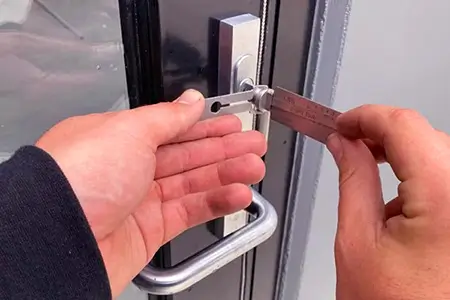 Protect Your Property With a Trusted Locksmith in Islington and Barking